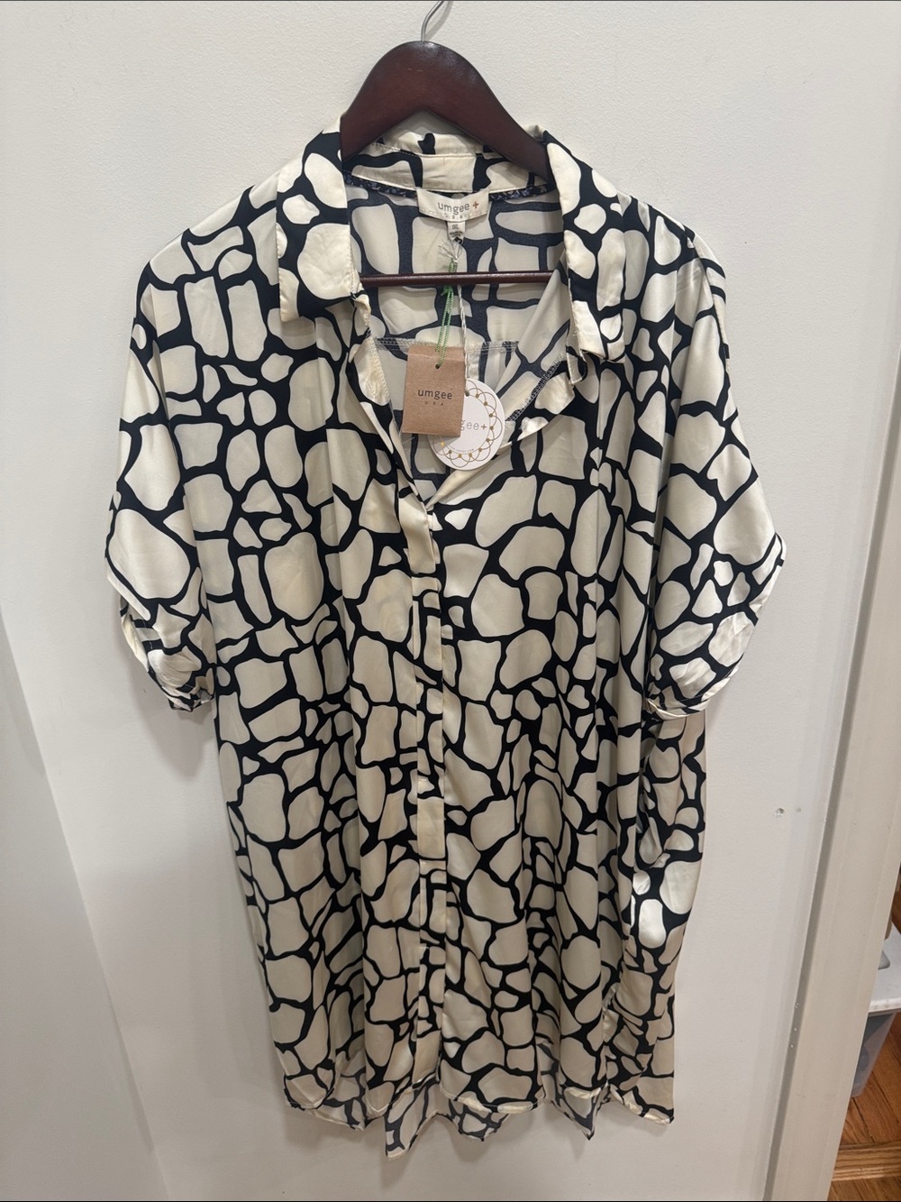 Umgee Black and Cream Abstract Print Mini Shirt Dress